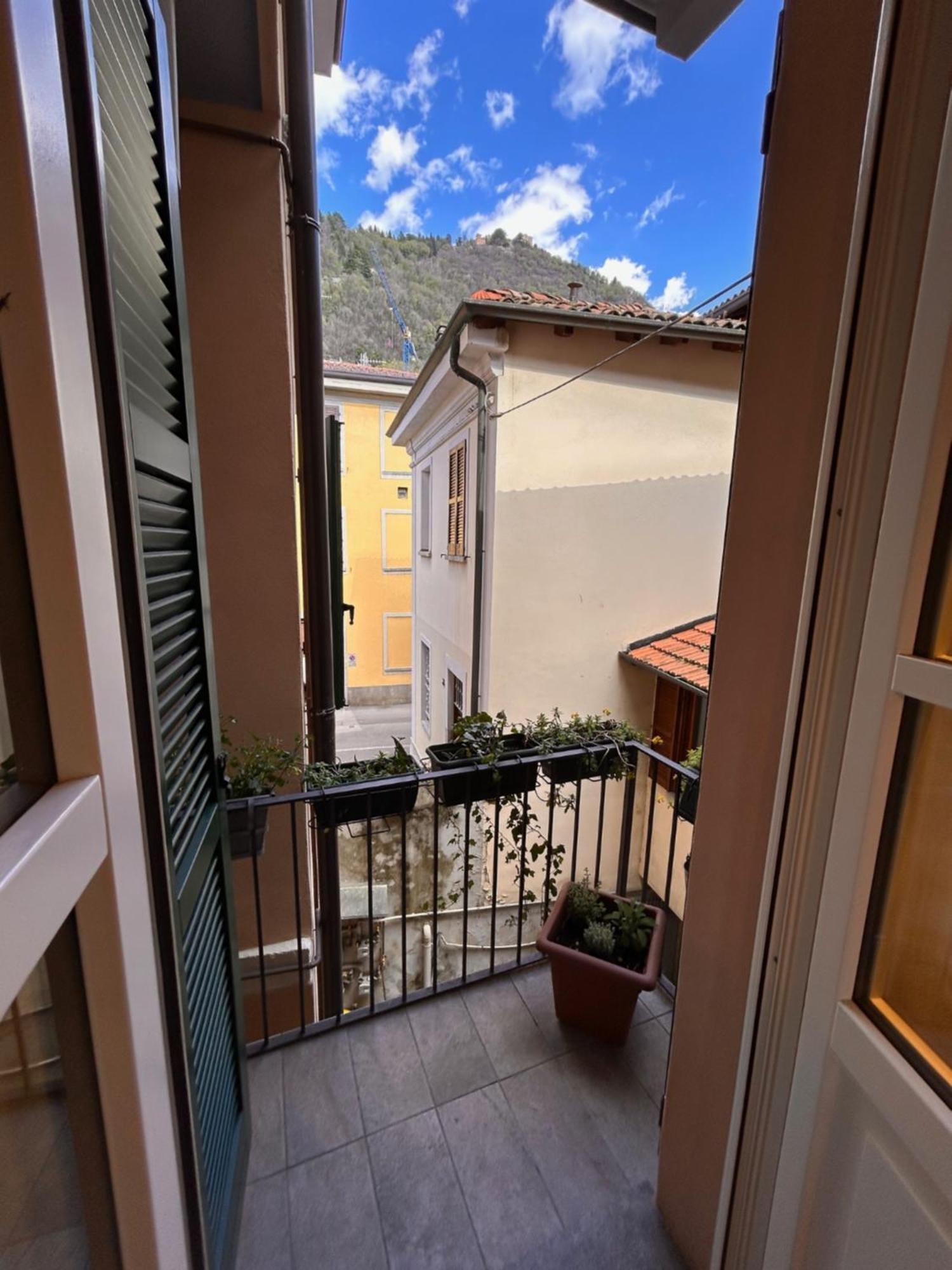 Casa Vacanze Viacoloniola37 Como Exterior photo